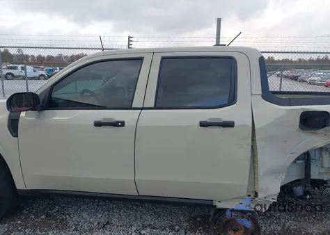 2025 Ford Maverick Xl z USA, uszkodzony, nr VIN 3FTTW8BA5SRB20931